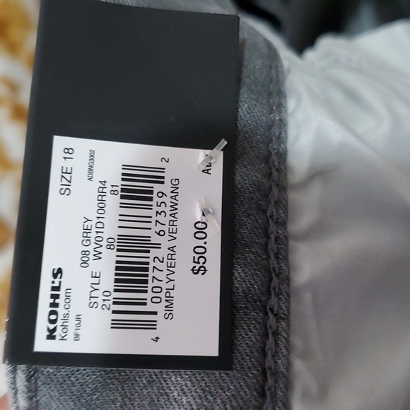 Capri rolled hem jeans - Picture 5 of 6